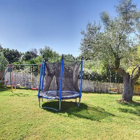 Apartment Aldo Banjole