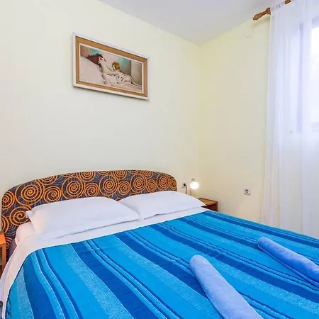 Aldo Apartment *